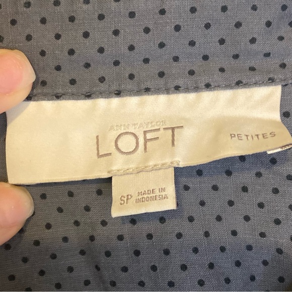 Ann Taylor LOFT Petites Gray Polka Dot Button Down Shirt - Picture 2 of 3